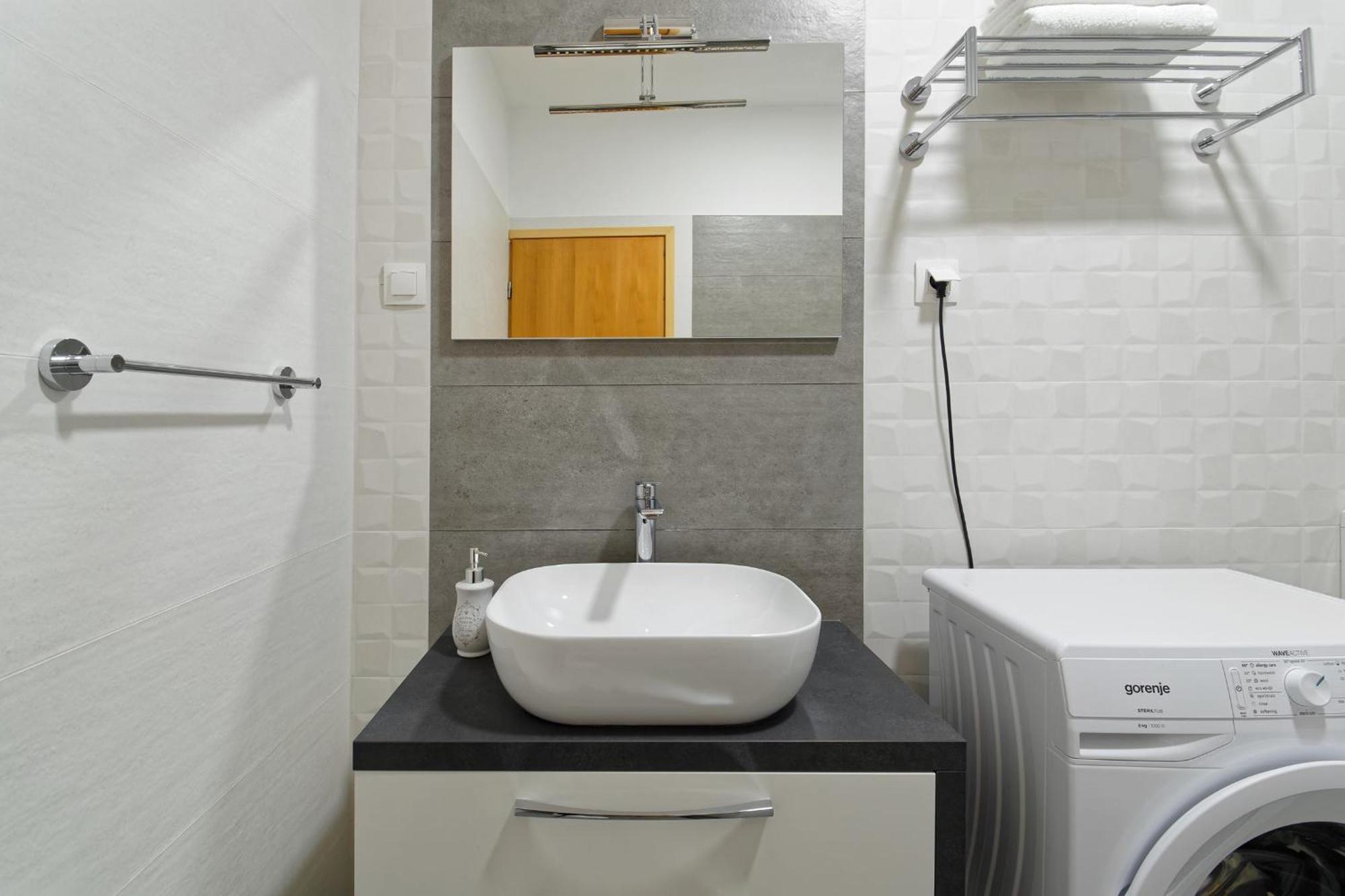 Apartment Larissa By Rent Istria Višnjan Eksteriør billede